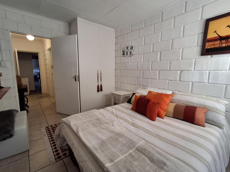 4 Bedroom Property for Sale in Britannia Bay Western Cape
